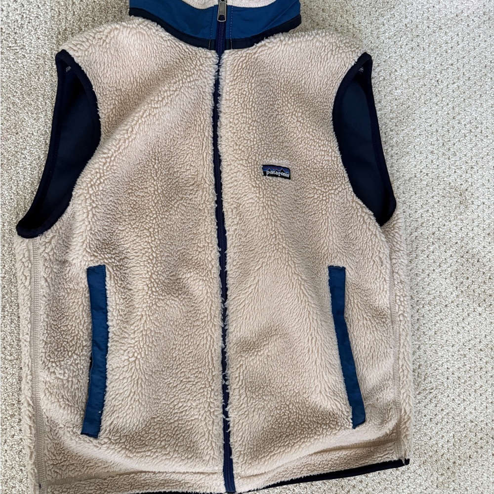 Women's jacket label
